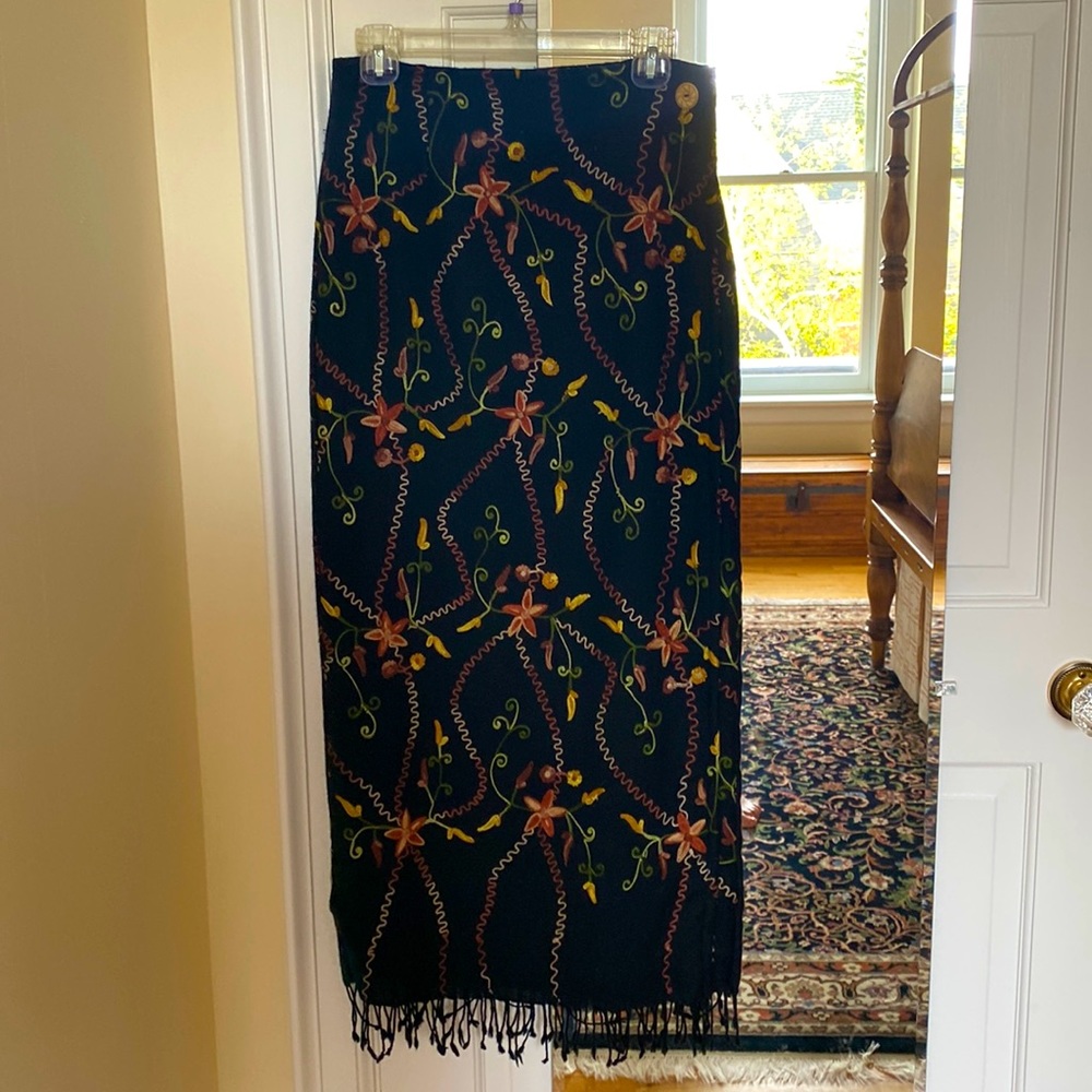 Fine wool embroidered long fringed wrap skirt